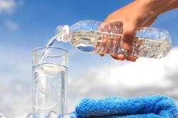 Питье большого количества воды при диете